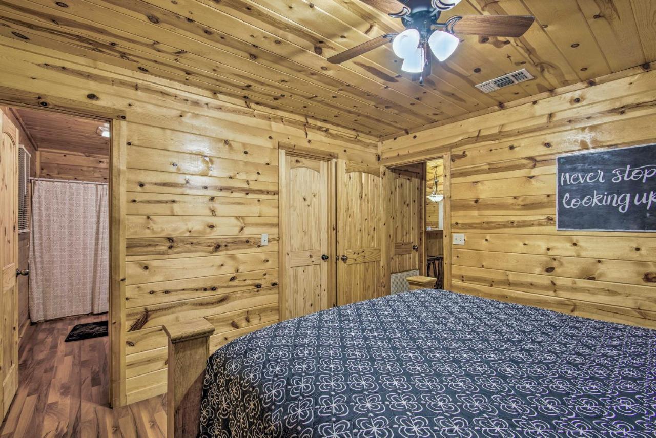 Broken Bow Starlight Cabin With Private Hot Tub! Eksteriør bilde